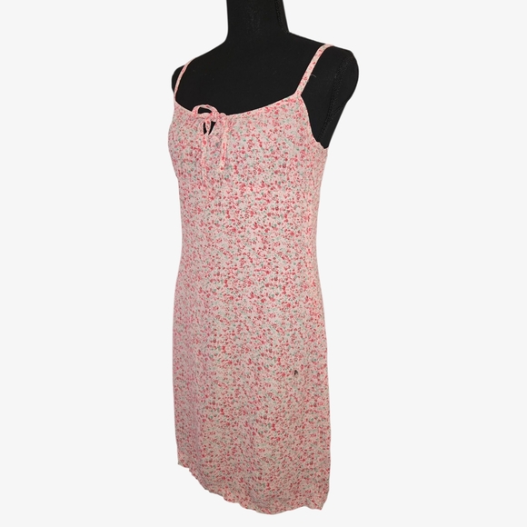 Cute Vintage Ditsy Floral Pink Mini Dress 🩷 - Picture 4 of 9